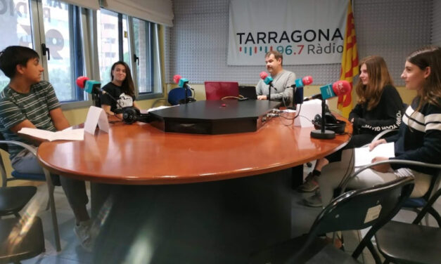 Els delegats d’ESO participen en el programa radiofònic «L’aventura de conversar»